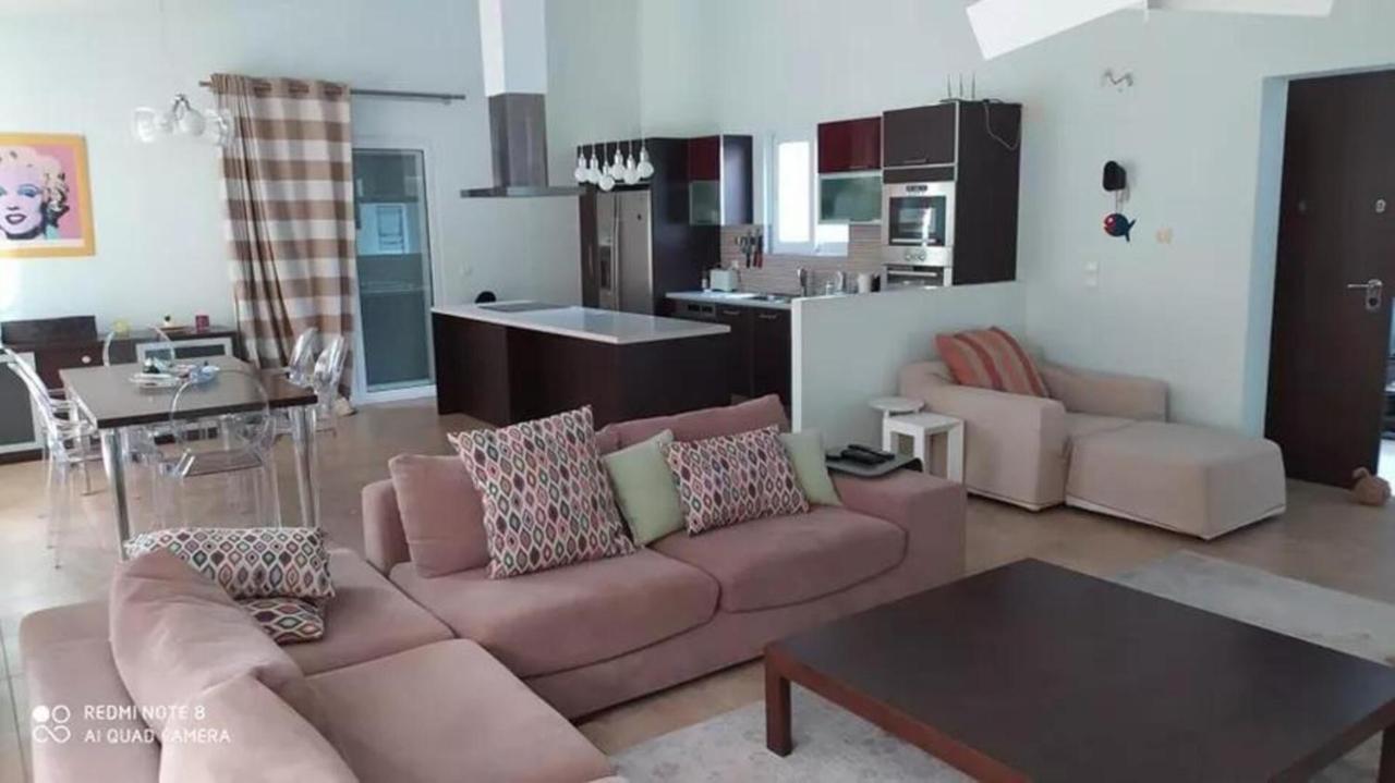 Luxurious 6 Bedroom Villa In A Great Location Chalkís Exterior foto